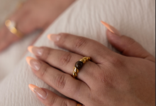 Load image into Gallery viewer, britt ring