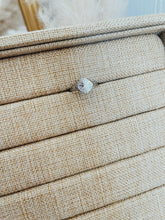 Load image into Gallery viewer, sunny signet ring, SILVER